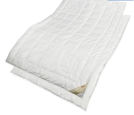 Garanta Woody Plus 4-Jahreszeitendecke mit 100% TENCEL™ Lyocell